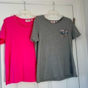 Quacker factory size medium set of 2 tops.